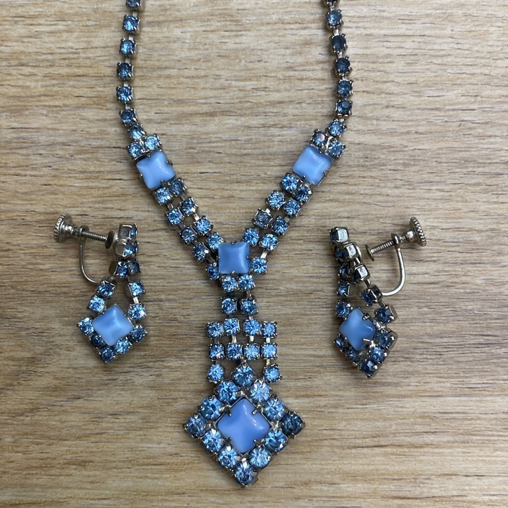 Vintage‎ Blue Rhinestone Parure Necklace Earrings Cats Eye Costume Jewelry
